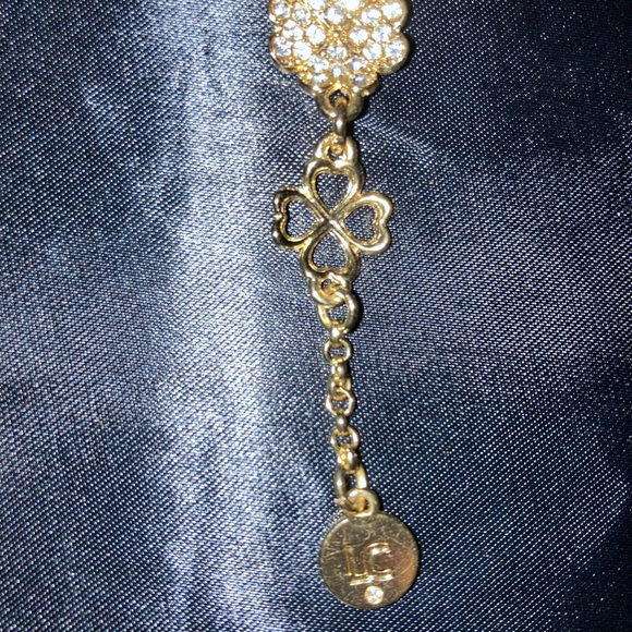 Liz Claiborne Signed shamrock Pave bracelet!☘️ - Picture 4 of 7